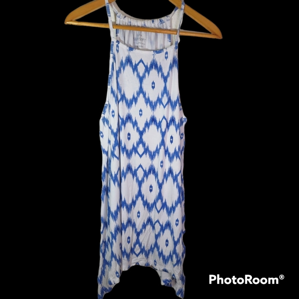 TORRID white w/blue tank top